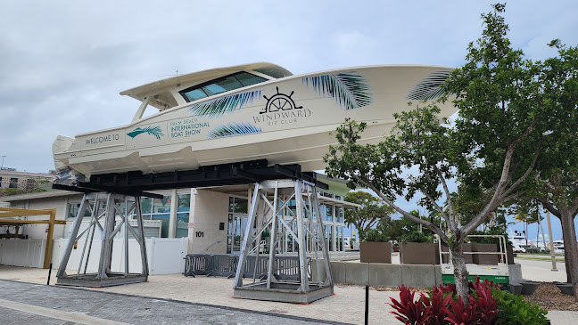 E.R. Bradley's Saloon