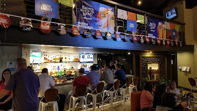 On The Bend Oyster Bar and Cigar Lounge