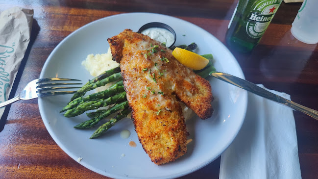 E.R. Bradley's Saloon - Hospitality and gastronomy