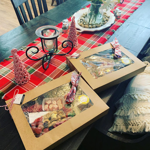 Comments and reviews of Tables In Thyme | Graze Boards and Boxes