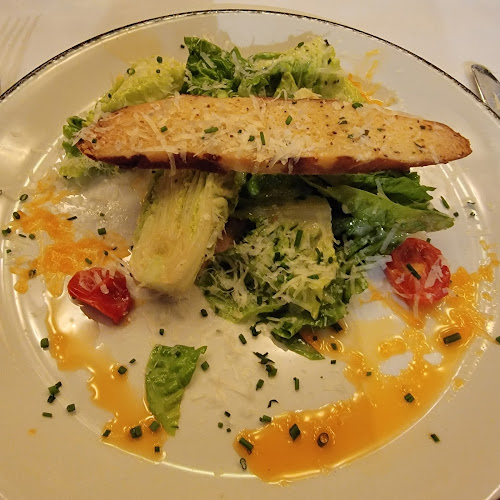 Esquire by Cooper's Hawk - Chicago