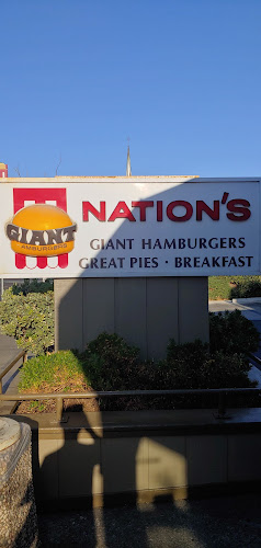 Opinii despre Nation's Giant Hamburgers & Great Pies în Napa - Hospitality and gastronomy