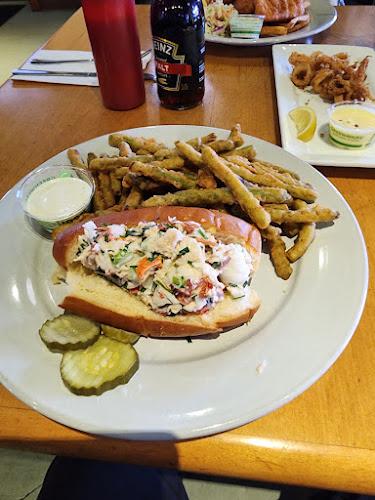 The Fish Peddler Restaurant on Foss Waterway