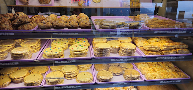 Alpine Cafe & Bakery