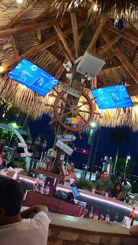 Comentarii opinii despre E.R. Bradley's Saloon