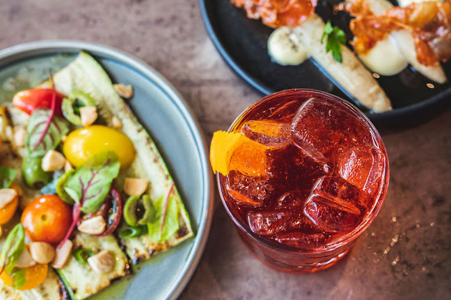 crudo nudo - Hospitality and gastronomy