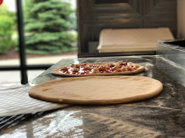 Billy Bricks - Lombard Yorktown - Hospitality and gastronomy