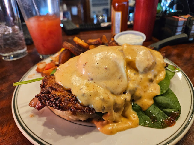 South Bay Pub & Eatery - Hospitality and gastronomy