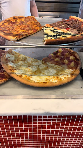 Opinii despre Patzeria Perfect Pizza în New York - Hospitality and gastronomy