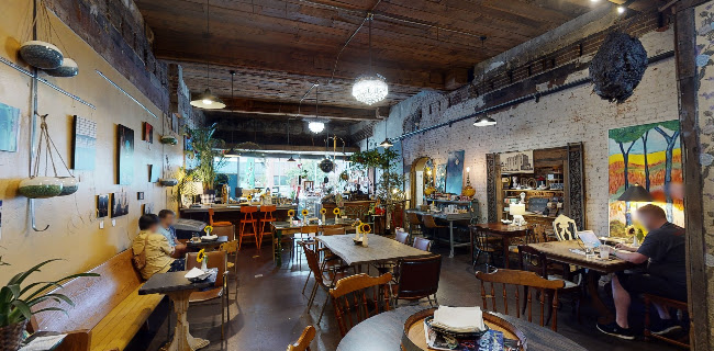 Pour @ 322 Coffee - Belleville