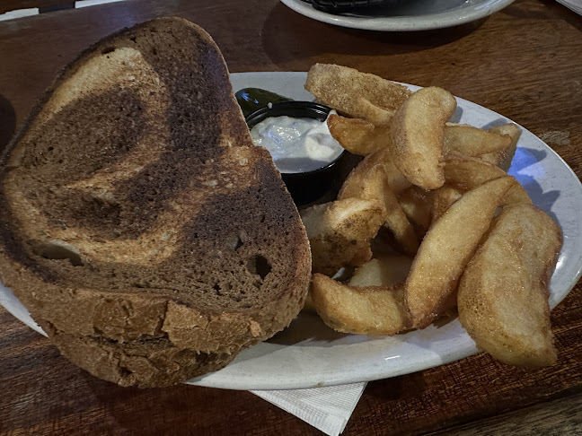 The Old Mohawk - Hospitality and gastronomy