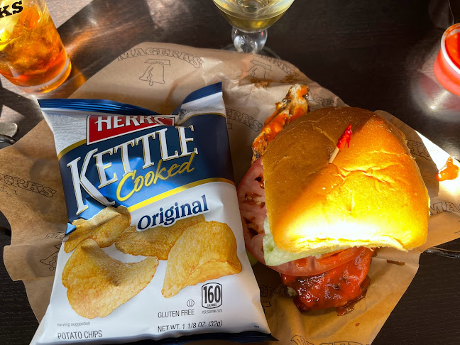 582 S Bethlehem Pike, Fort Washington, PA 19034