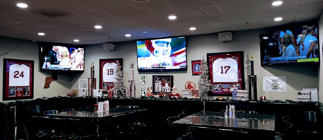 Tommy Doyle's at Sidelines - Hospitality and gastronomy