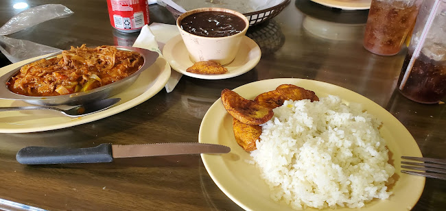 Opinii despre La Viña Aragon Restaurant y Cafeteria în Hialeah - Hospitality and gastronomy