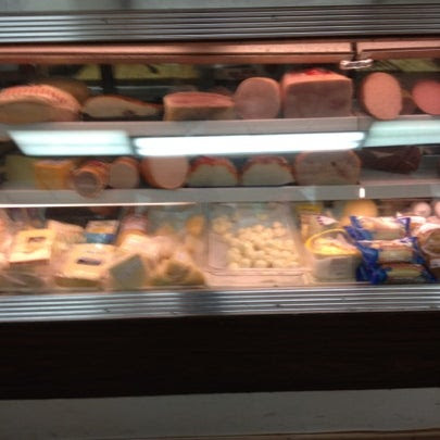 Losurdo's Italian Deli & Bread Bakery Open Times