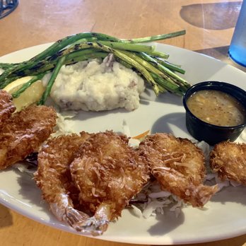 The Fish Peddler Restaurant on Foss Waterway Open Times