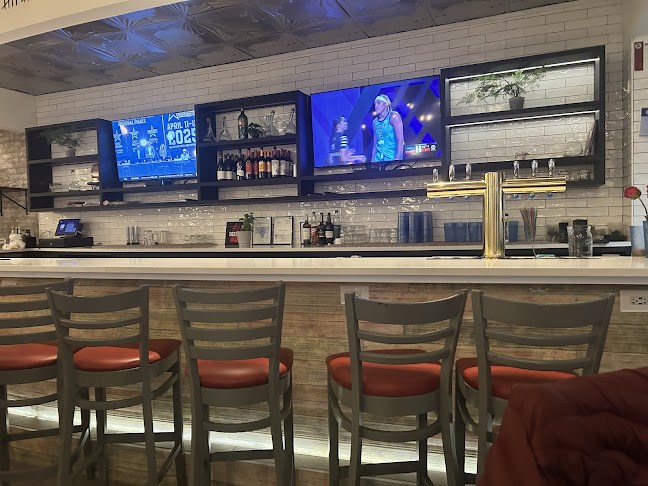 Fiore Pizzeria & Bakery