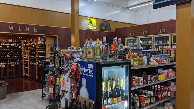 Comentarii opinii despre Fountain Liquor & Market