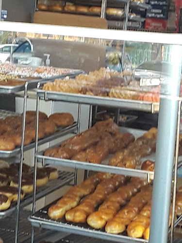 Comments and reviews of Windfall Donuts
