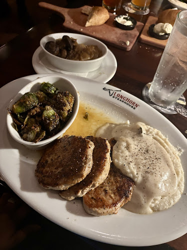 LongHorn Steakhouse - Hospitality and gastronomy