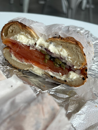 H&H Bagels - Hospitality and gastronomy
