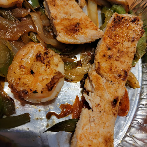 Opinii despre Mundos Latin Kitchen and Bar în Ozark - Hospitality and gastronomy