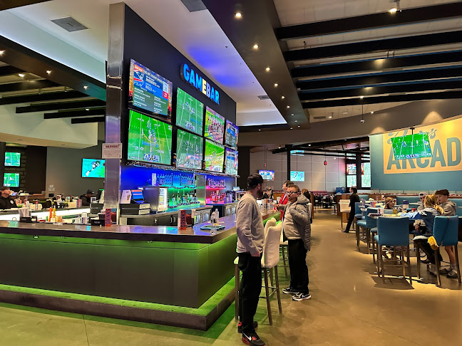 Dave & Buster's Woburn - Hospitality and gastronomy