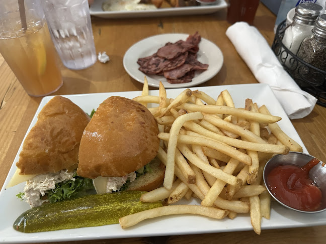 Comentarii opinii despre Sabrina's Cafe