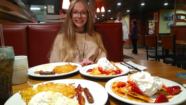 Denny's - Hospitality and gastronomy