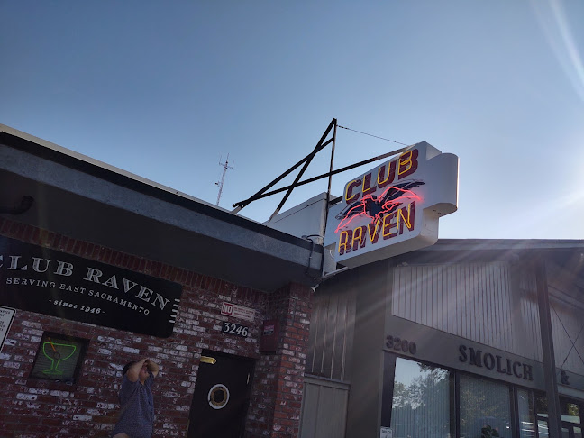 3246 J St, Sacramento, CA 95816