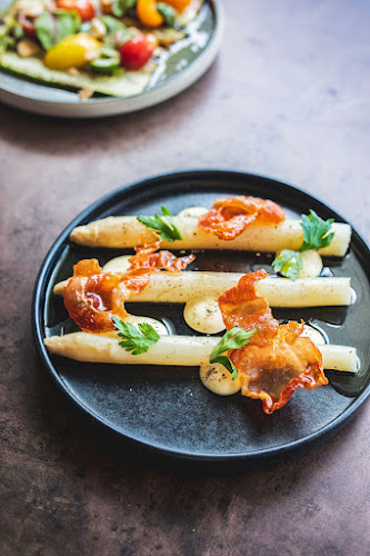 727 W 21st St, Norfolk, VA 23517