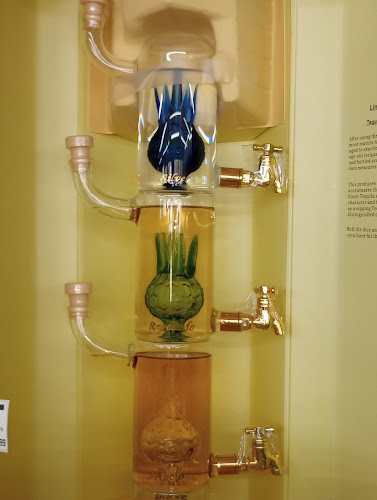 Jay Discount Beverage and Liquor - Hospitality and gastronomy