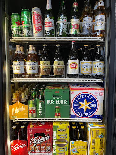 Neighborhood Liquor & Food Market - Hospitality and gastronomy