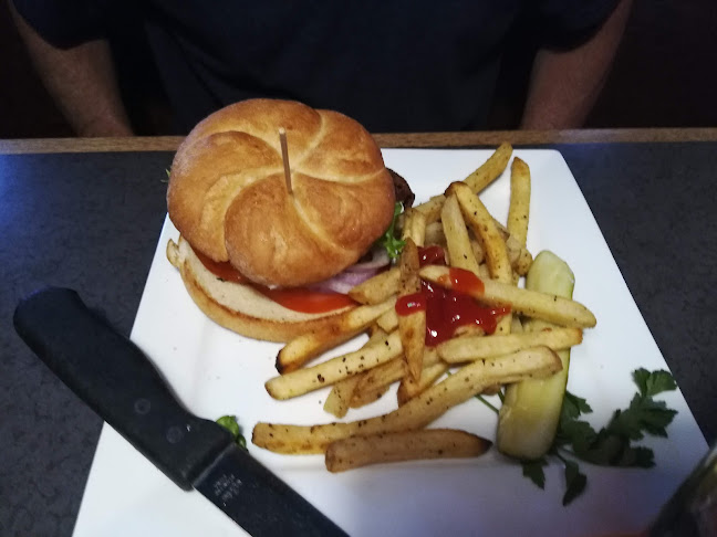 Comentarii opinii despre Kahootz Steak & Alehouse