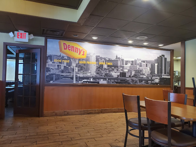 Denny's - Hospitality and gastronomy