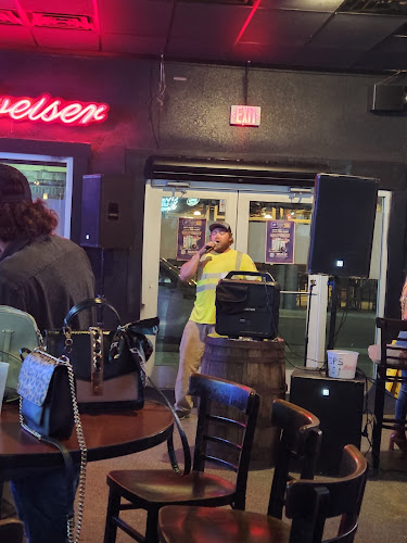 Pour Decisions Saloon Downtown Bradenton - Hospitality and gastronomy