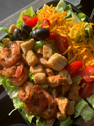 8905 E Jefferson, Detroit, MI 48214, United States