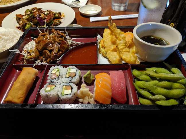Nosoo Sushi and Hibachi Open Times