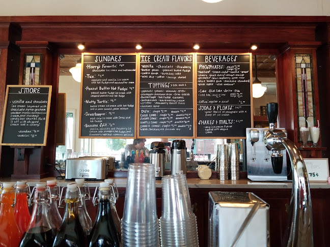 Clinton's Soda Fountain - Independence