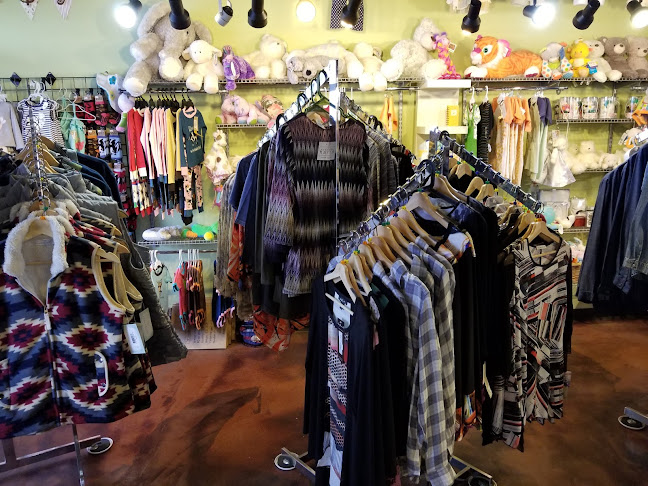 Festive Cup Coffee and Gift Boutique - Hospitality and gastronomy