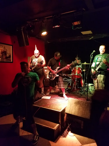 Comentarii opinii despre Til-Two Club