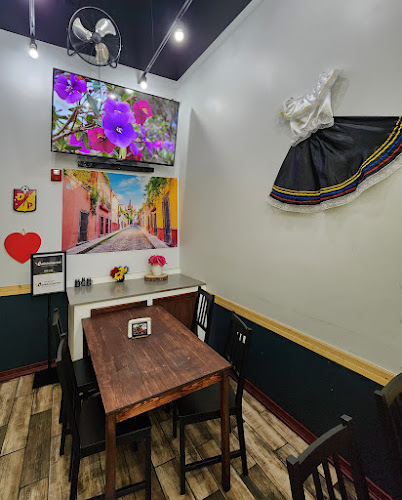 772 W Bartlett Rd, Bartlett, IL 60103