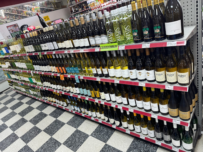 Comentarii opinii despre Wally's Liquor & Deli
