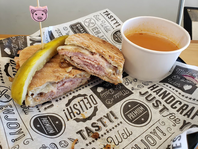 Country Sliced Ham & Cafe - Hospitality and gastronomy