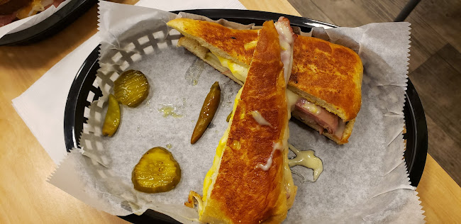Pickles Deli - St. Louis