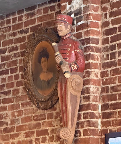 The Old Mohawk - Hospitality and gastronomy