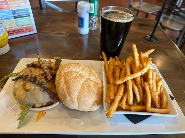 Comentarii opinii despre Red Door on Main