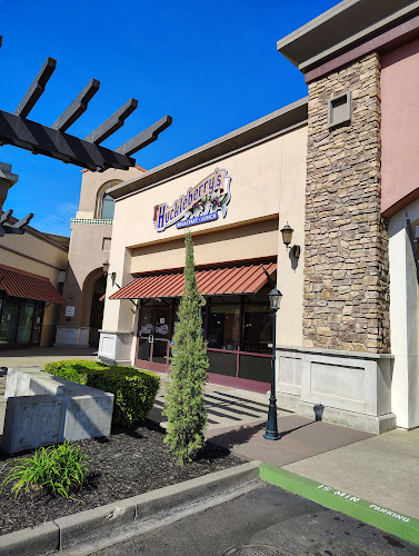 Huckleberry's Breakfast & Lunch