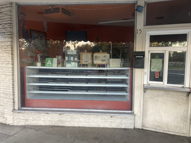 Comentarii opinii despre Monarch Donuts