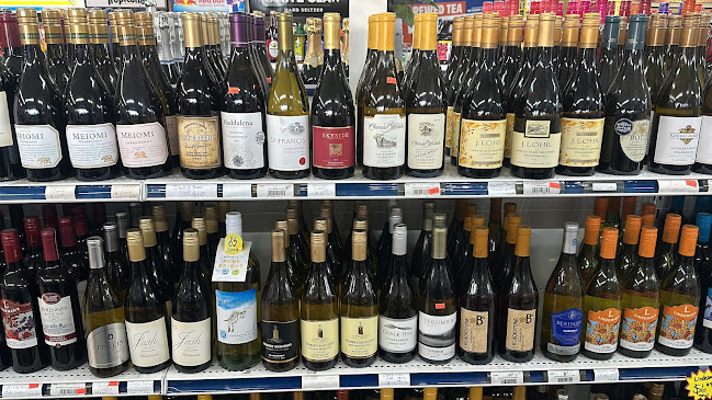 Comentarii opinii despre A To Z Liquors